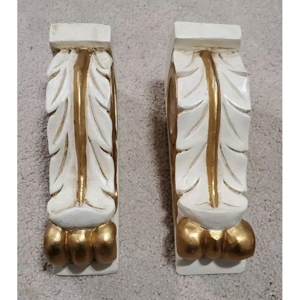 Vintage Carved Wood Corbels Shelf‎ Brackets Antique White and Gold